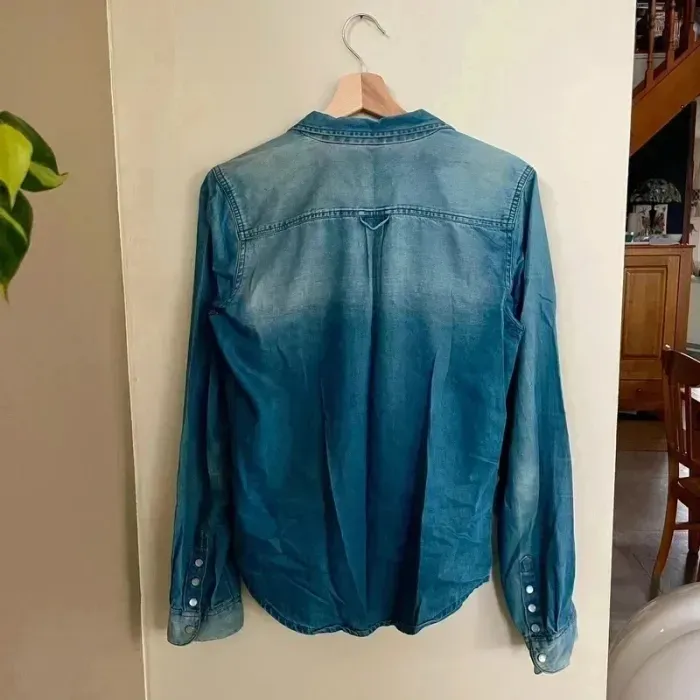 Chemise en jean femme Karl Marc John M bleu ciel délavé poches pression, surchemise casual vintage - photo numéro 5