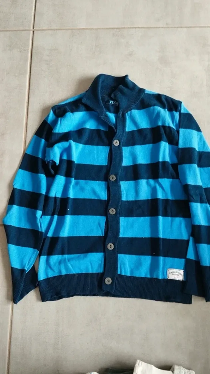 Lot de 5 pulls taille 12 ans garçon - photo numéro 3
