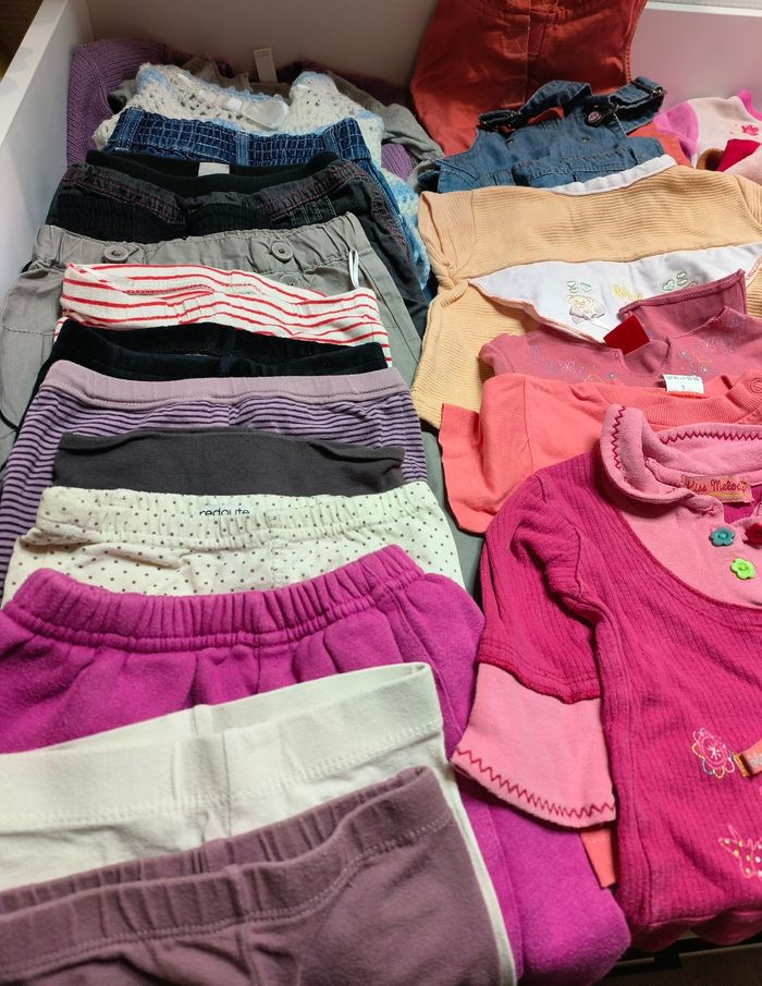 Lot 27 vêtements fille 6 mois - photo numéro 2