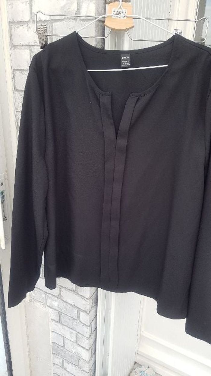 blouse noir manches longues
