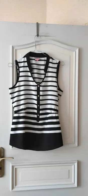 💐Blouse - ONLY- taille 38 - Très bon état 💐