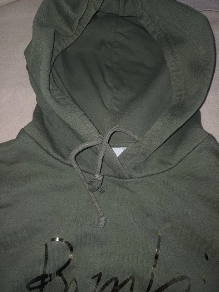 Superbe sweat à capuche Disney taille L - photo numéro 4
