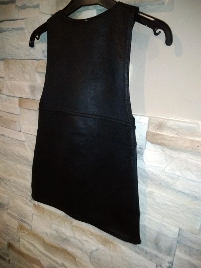 Robe noir imitation cuir neuve 3 ans - photo numéro 5