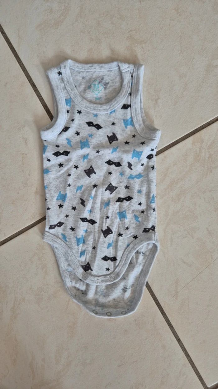 Lot de vêtements taille 3 mois - photo numéro 5