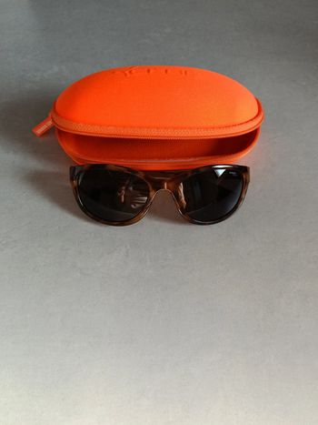 Lunettes soleil cat3 neuves