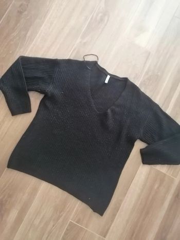 Pull noir
