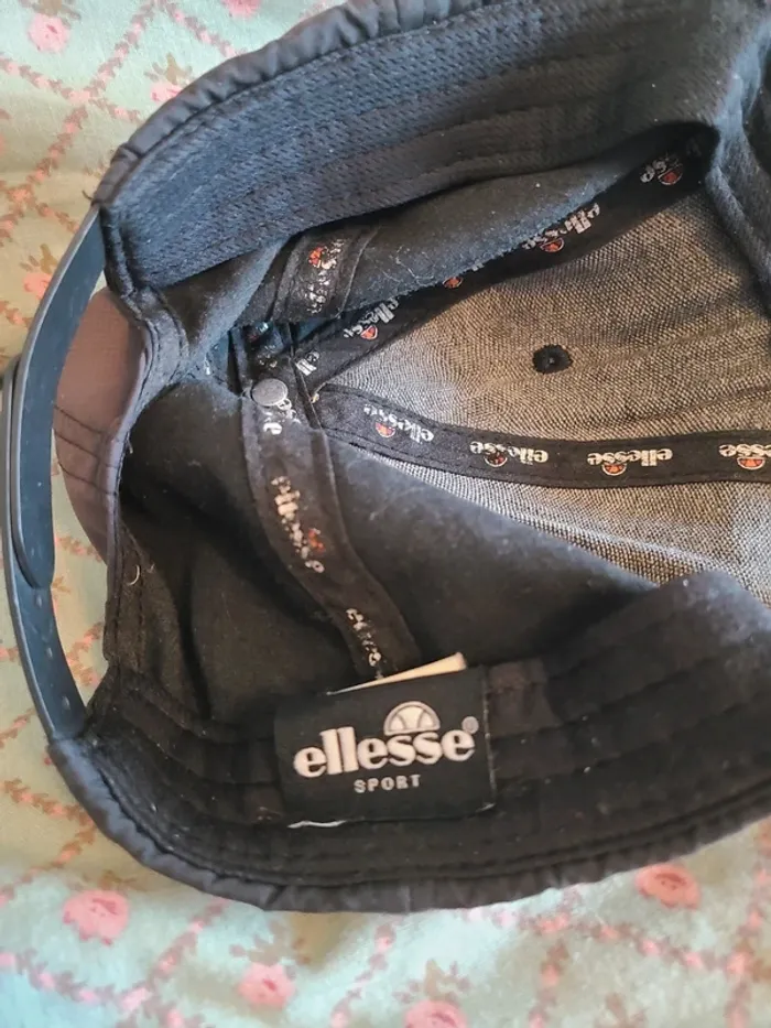 Casquette ellesse - photo numéro 2