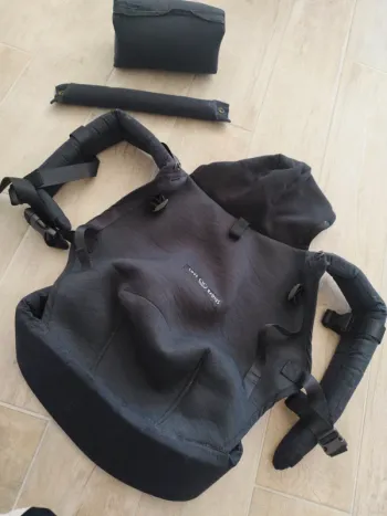 Porte bébé "Love Radius" neuf avec kit nourisson 👌