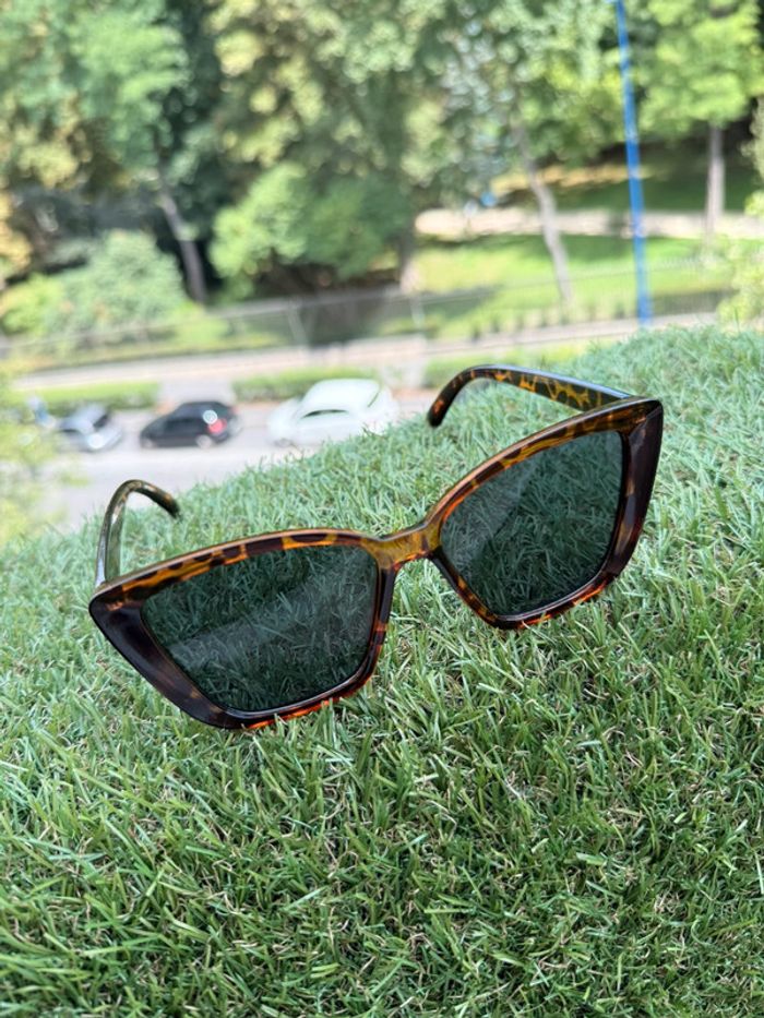 Lunette de soleil femme - photo numéro 3