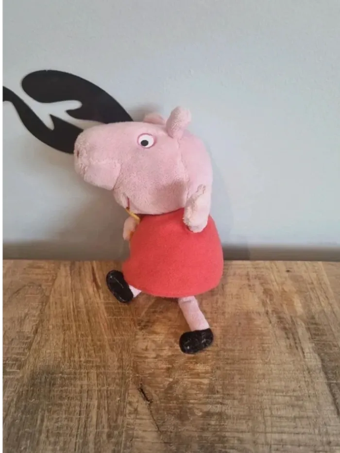 Peluche peppa pig 15 cm - photo numéro 4