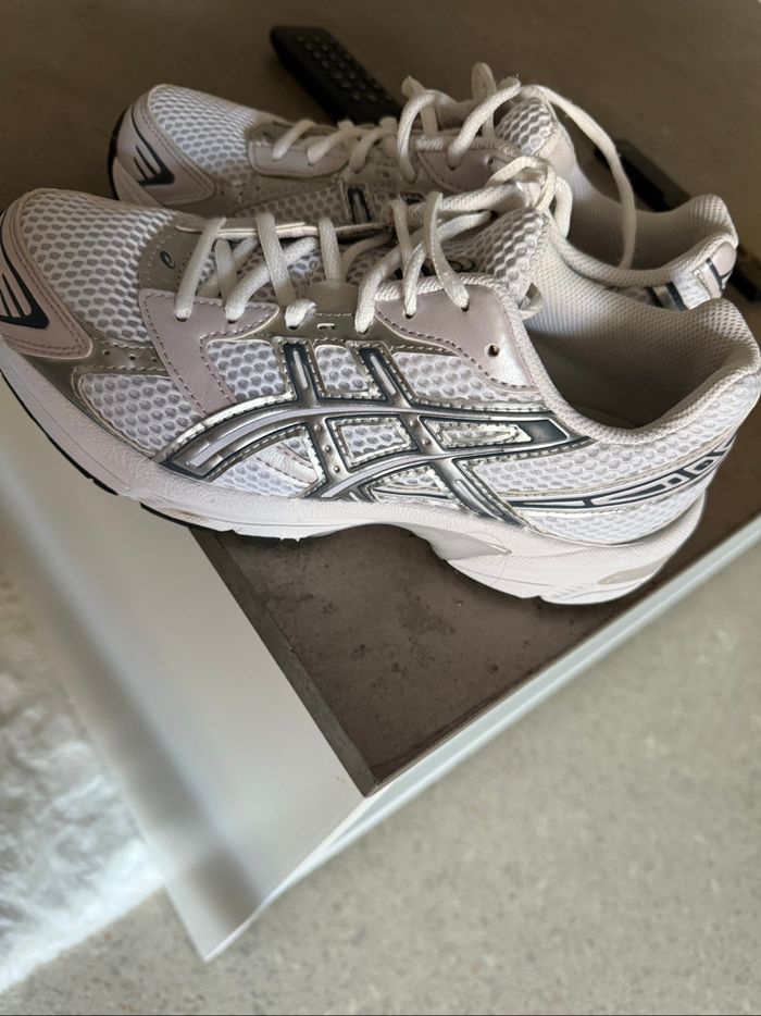 Asics taille 39 - photo numéro 4