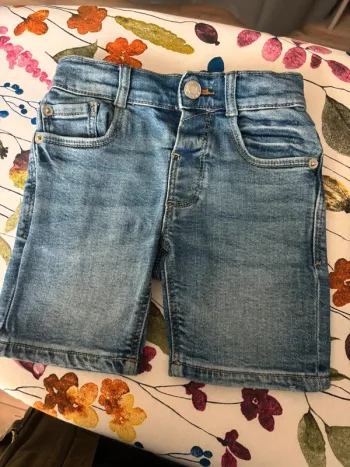 Short jean