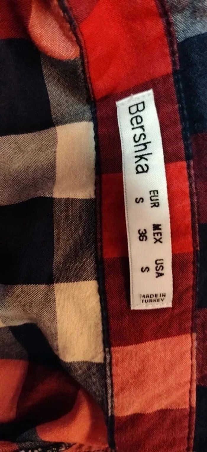 Neuve chemise ml à carreaux rouges Bershka S - photo numéro 3