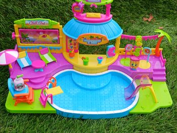 Moji Pops piscine