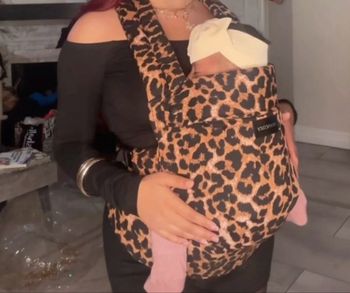 Porte bébé momcozy 