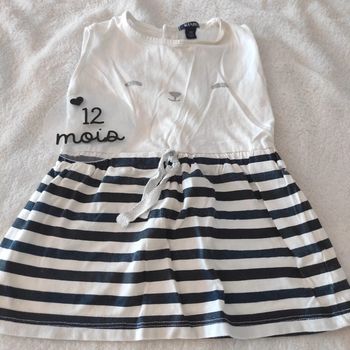 Robe Kiabi 12mois bonne états