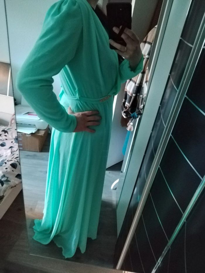 Robe de soirée longue vert menthe avec ceinture à nouer - photo numéro 5