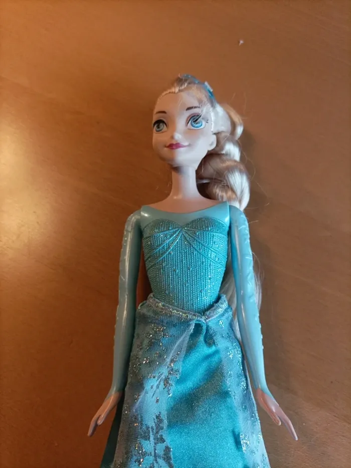 Poupée Reine des neiges - photo numéro 3
