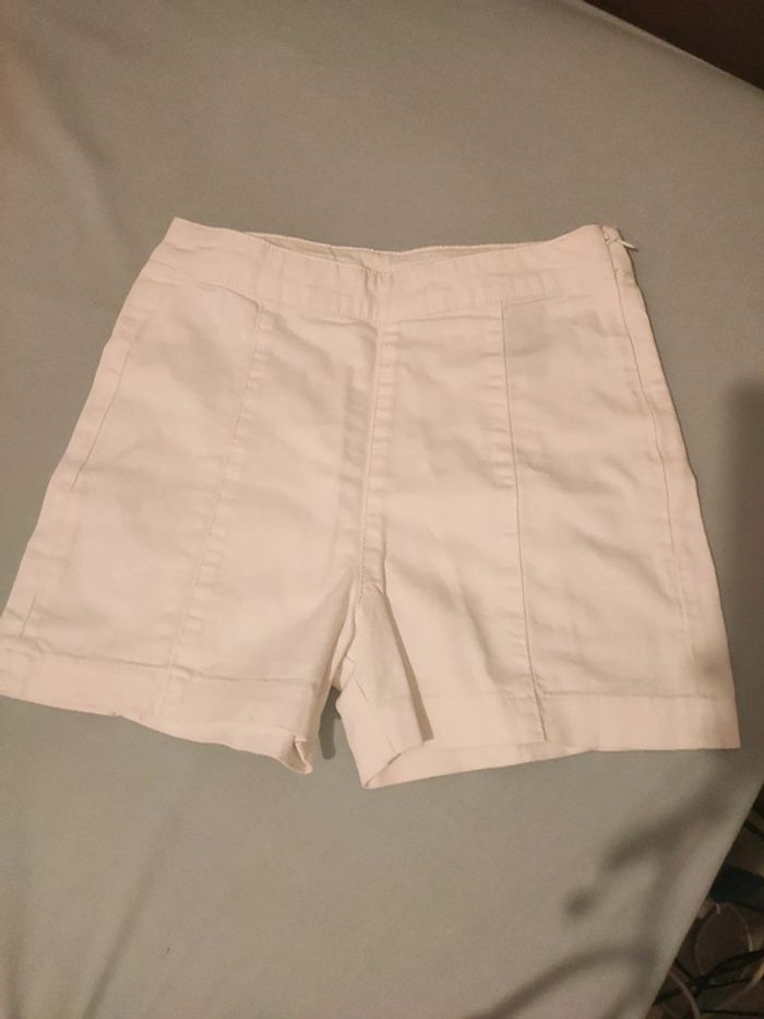 Short blanc 36 - photo numéro 2