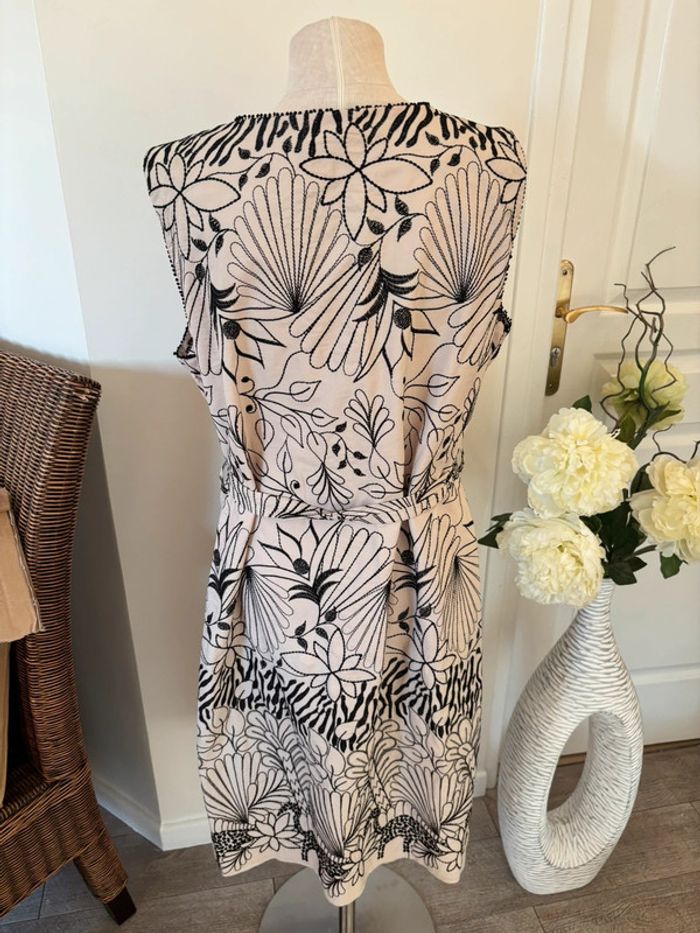 Robe UJA 46 - photo numéro 5