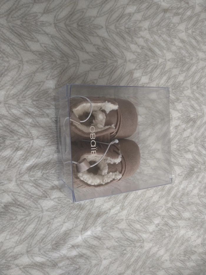 Chaussures bébé 1/6 mois