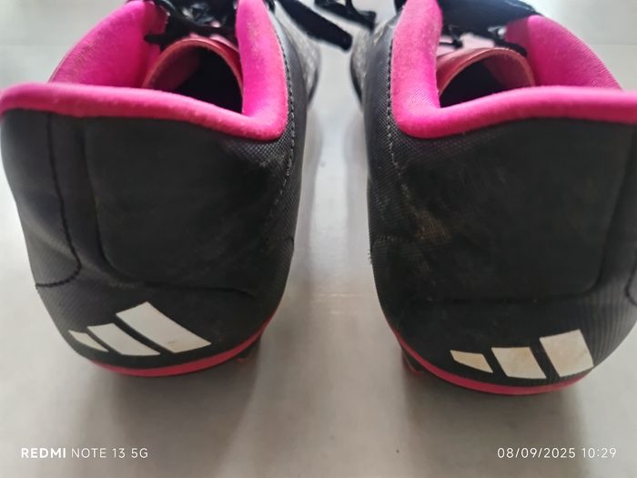 Crampons foot Adidas Predator - photo numéro 2