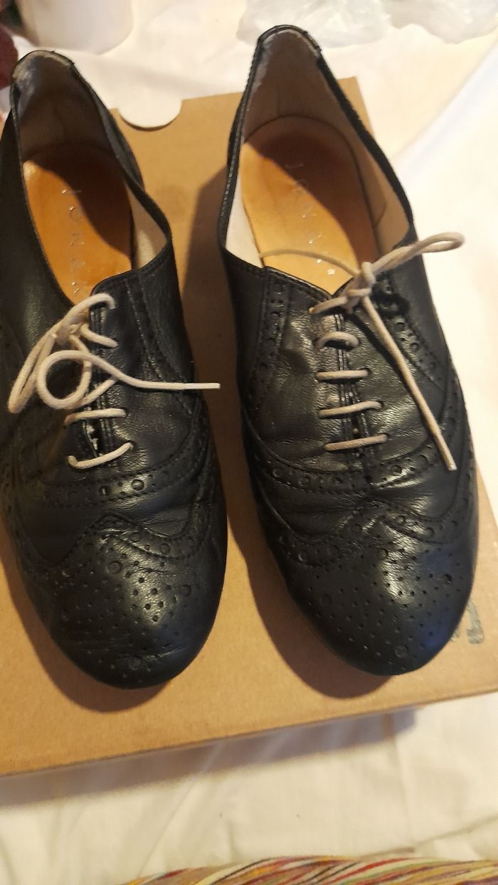 Derbies en cuir véritable Jonak