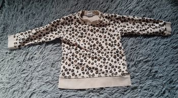 Sweat motifs léopard 🐆 1½-2ans
