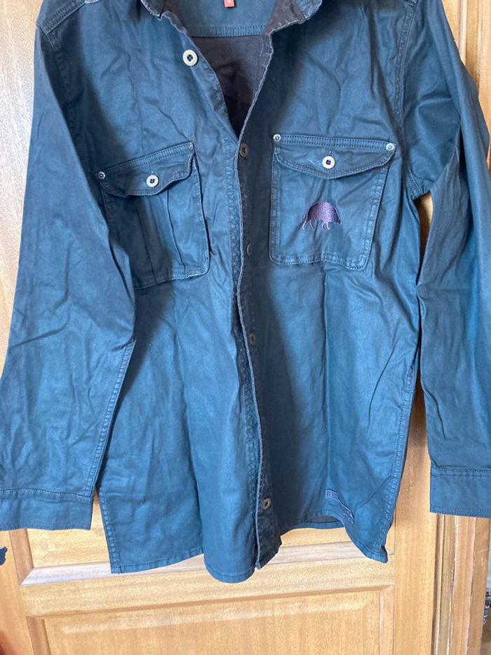 Chemise avec sanglier