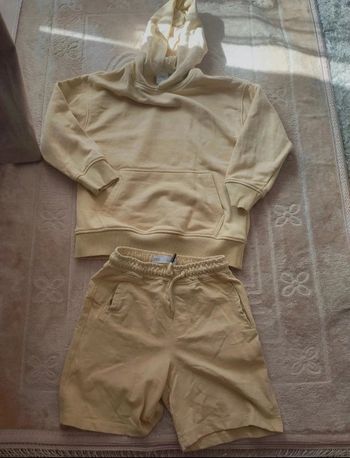Ensemble Zara Garçon Taille 7 Ans - Hoodie + Short