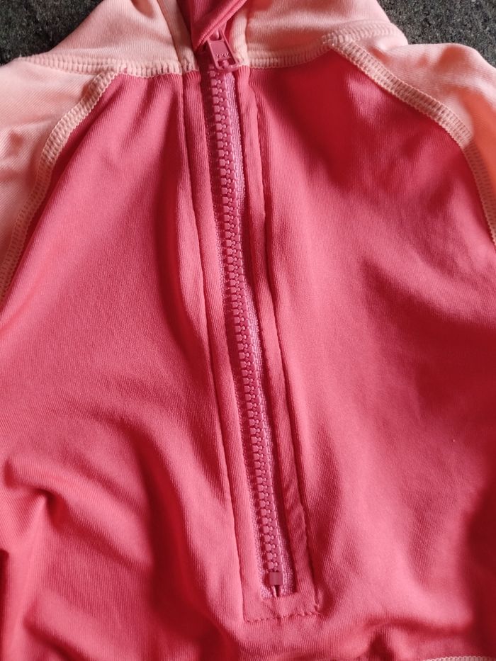 Combinaison de bain 12 mois - photo numéro 5