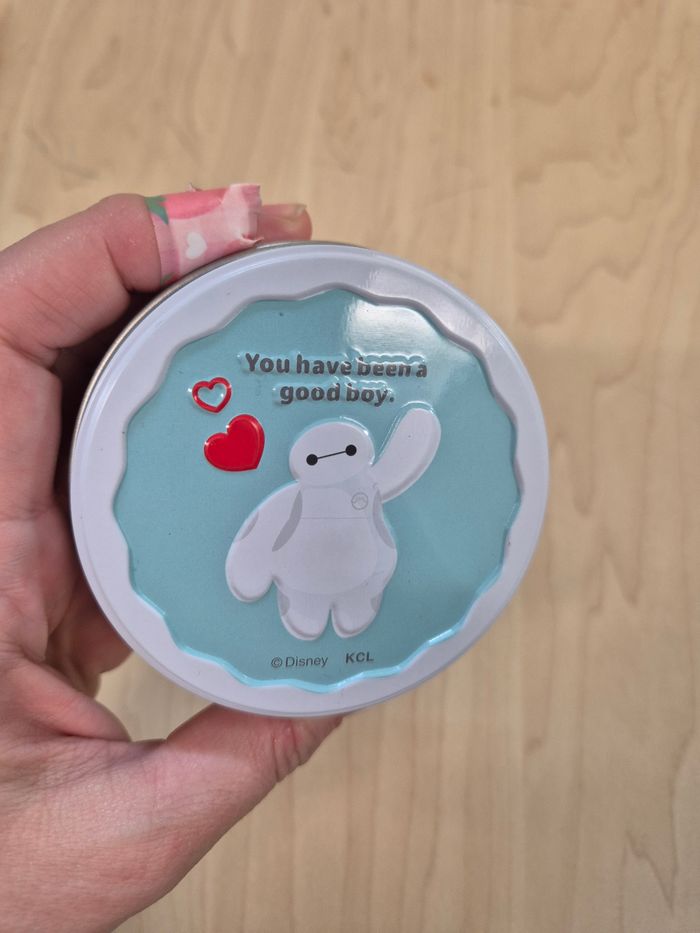 Mini boîte métal Disney Baymax - photo numéro 2