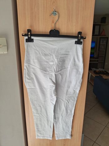 Leggings blanc de grossesse