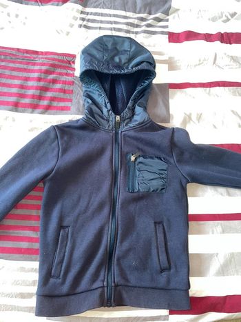 Veste à capuche