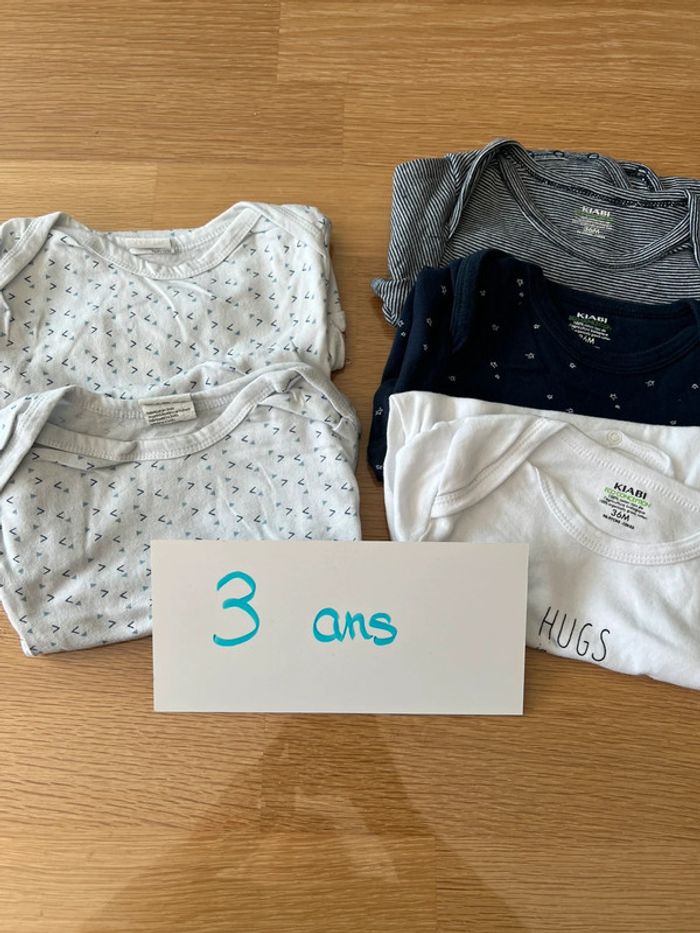 Lot de 5 bodys 36 mois