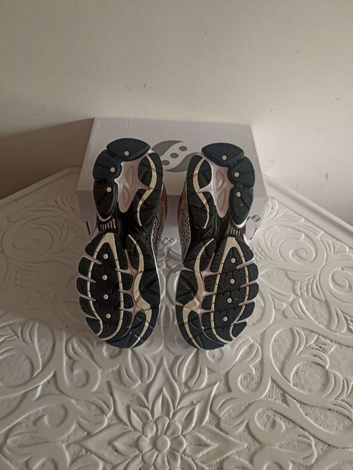 Saucony omni 9 gold - photo numéro 3