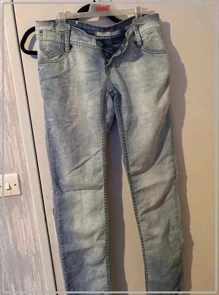 Jeans taille 38 marque jennyfer - photo numéro 3