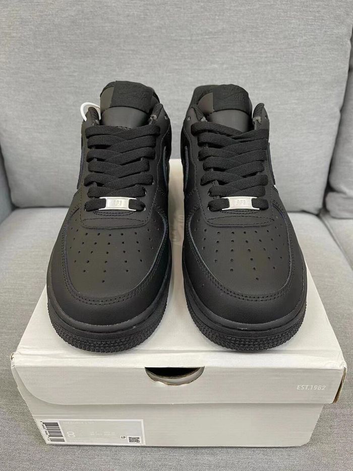 Nike Air Force 1 triple black taille:40