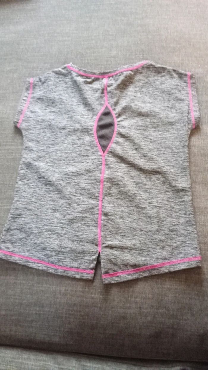 Tee shirt 6ans - photo numéro 2