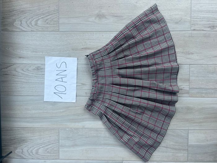 Jupe plissée blanche noire et rose à carreaux fille 10 ans