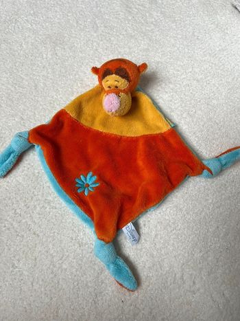 Doudou plat Tigrou Disney Baby