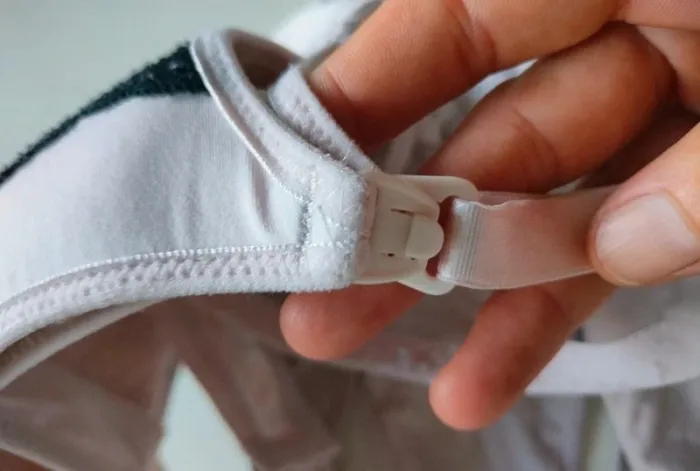 Soutien-gorge allaitement + 2 culottes - photo numéro 4