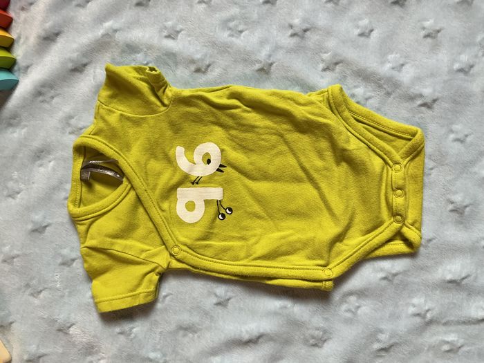 body manches courtes vert fluo ouverture devant 1 mois orchestra - photo numéro 3