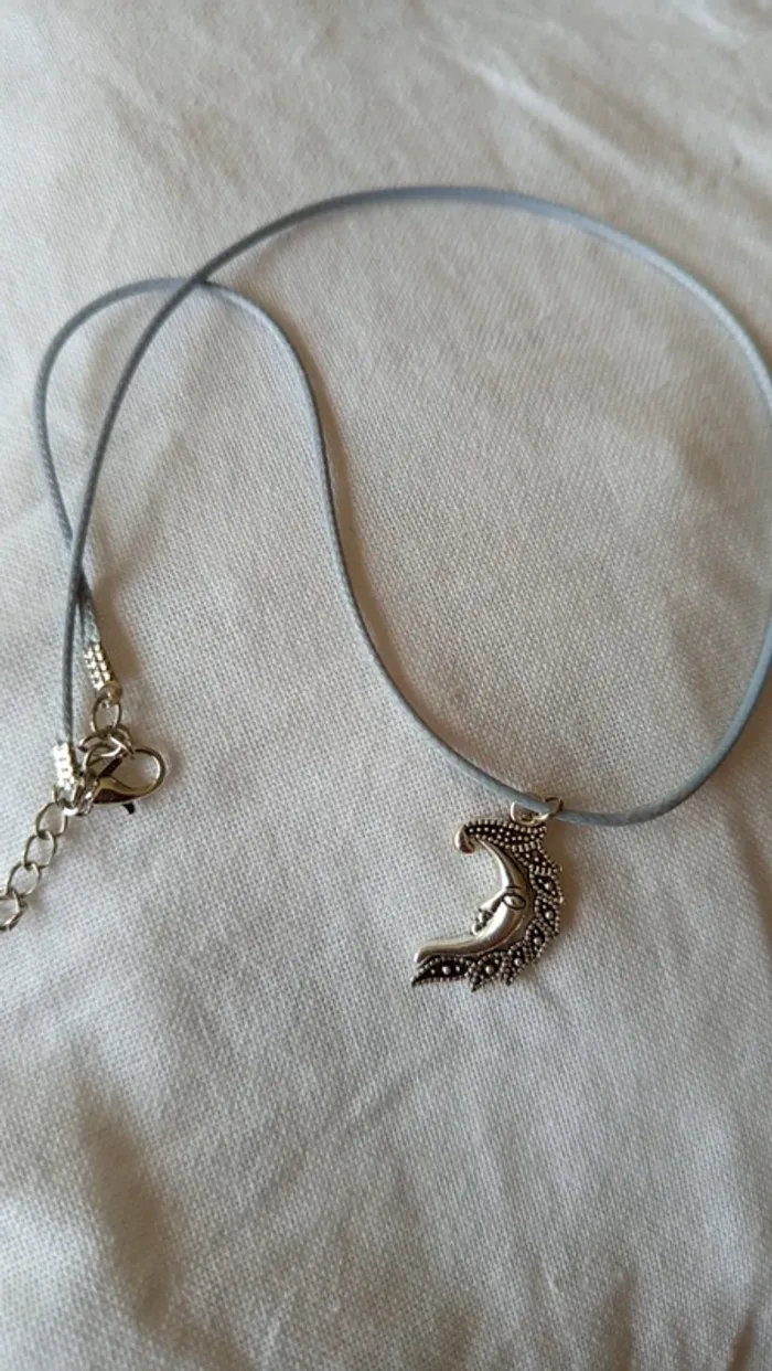 Collier Lune ornée 🔸Neuf - photo numéro 5