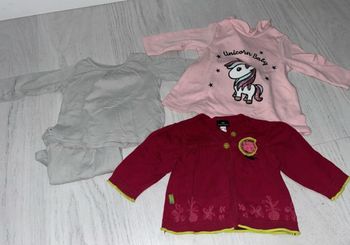 Lot hauts 6 mois