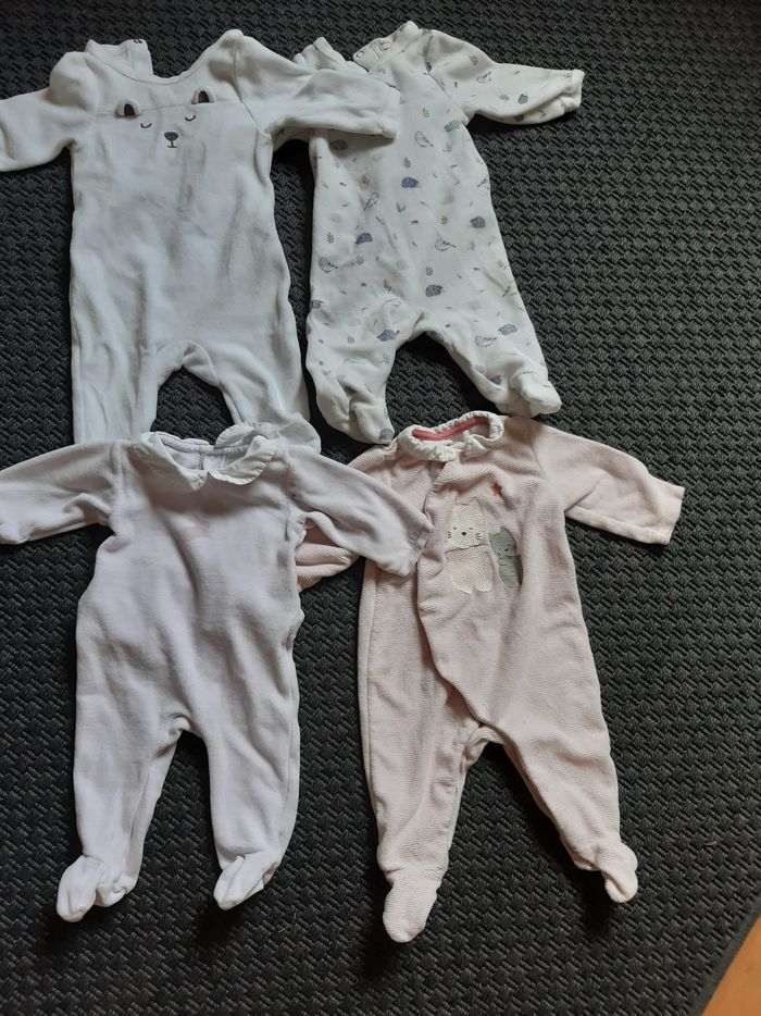 Lot vêtements fille 3 mois - photo numéro 2
