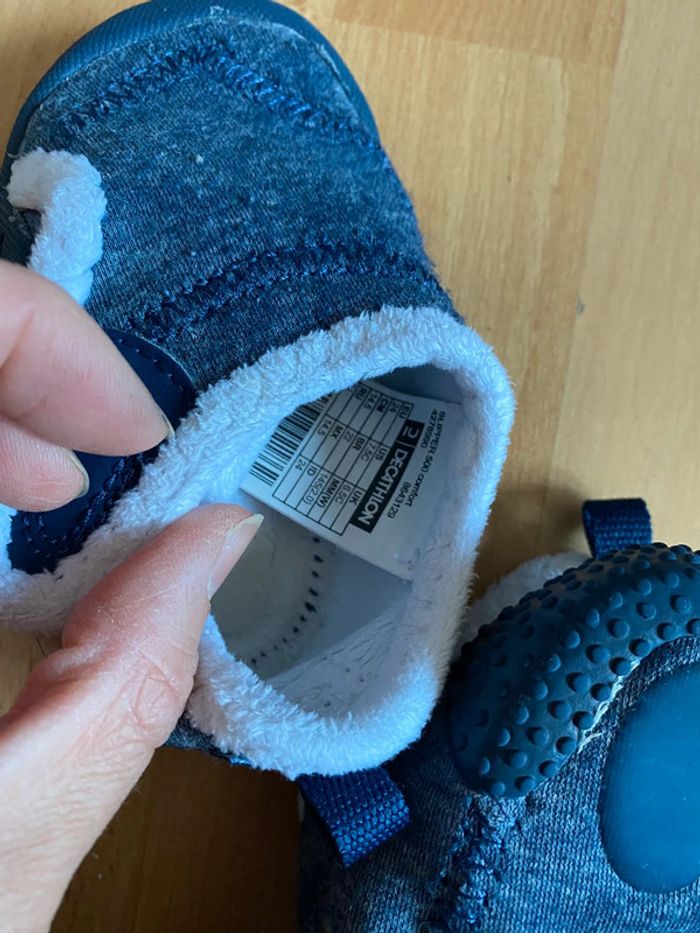 Chaussons de gym bleu Decathlon Taille 24 - photo numéro 3
