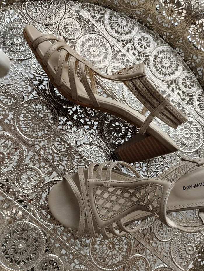 Sandales à talons 🤎 - photo numéro 2