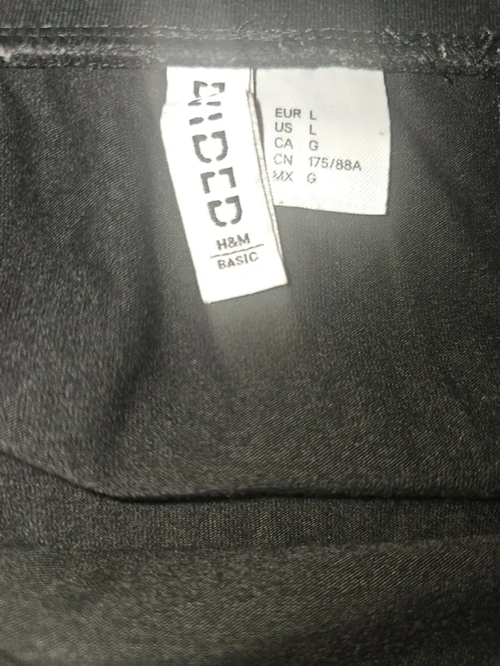 Jupe noir H&M - photo numéro 2