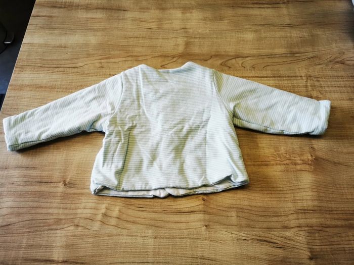 Gilet réversible taille 6 mois - photo numéro 4
